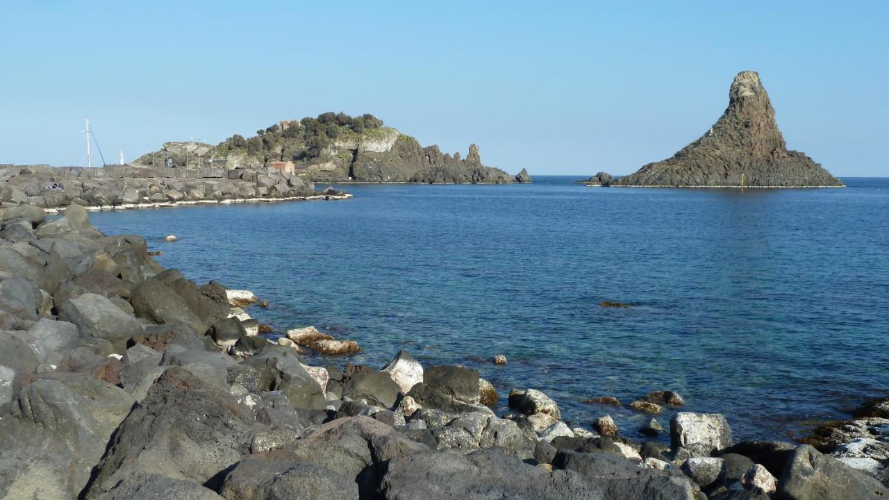 Sea Breeze Acitrezza Apartment Aci Castello Exterior photo