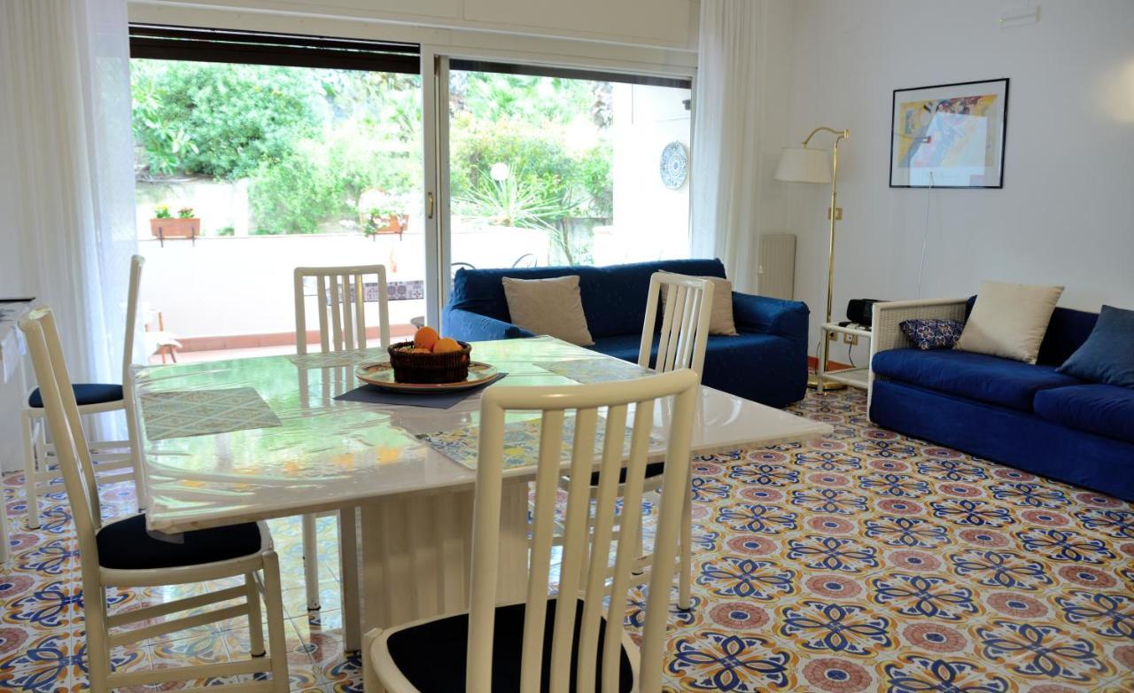 Sea Breeze Acitrezza Apartment Aci Castello Exterior photo